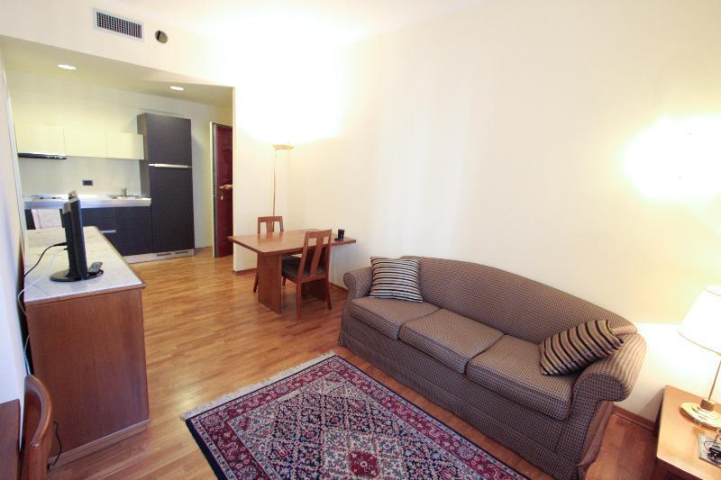 Apartahotel De La Gare Milán