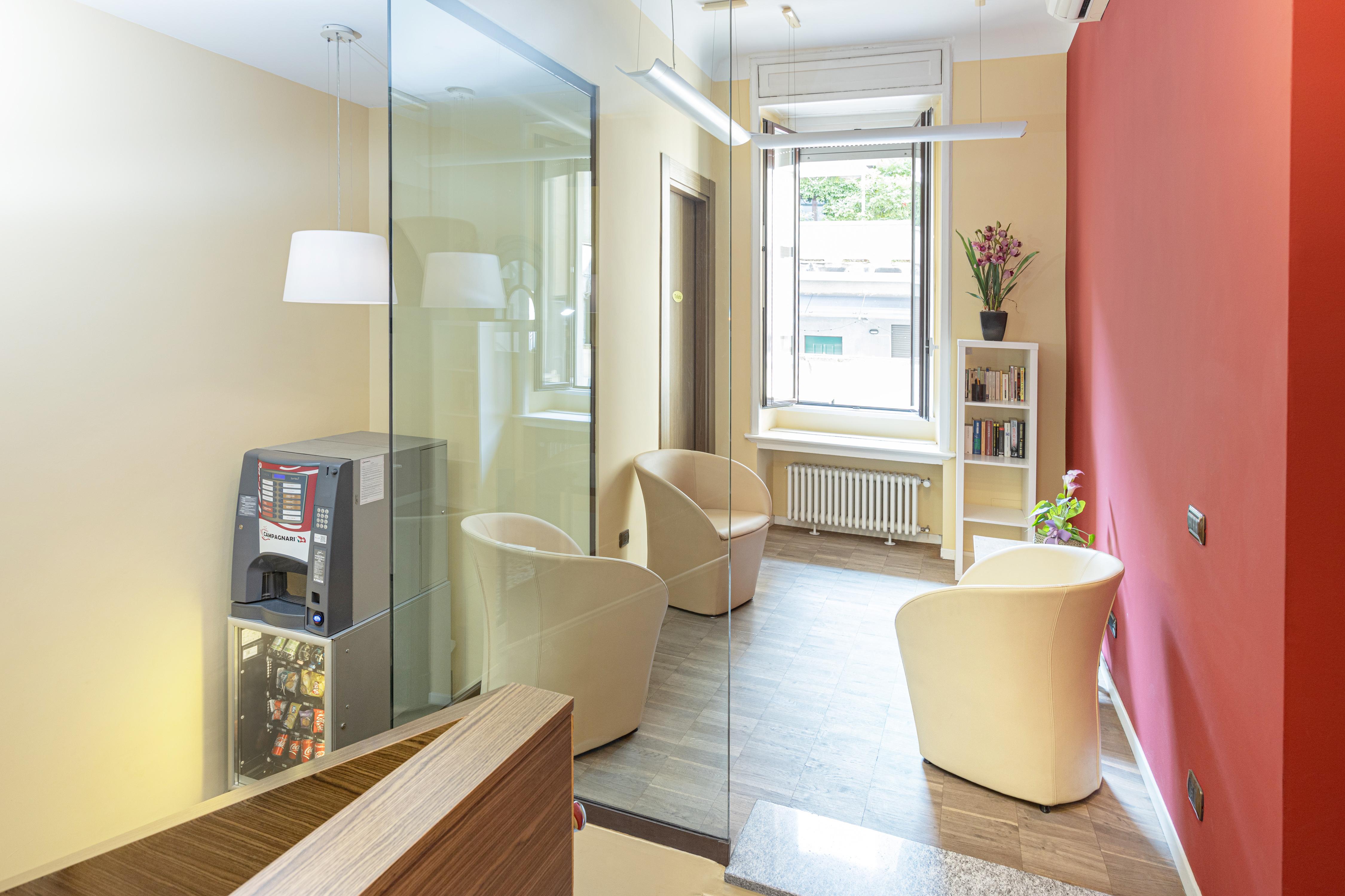Apartahotel De La Gare 4*